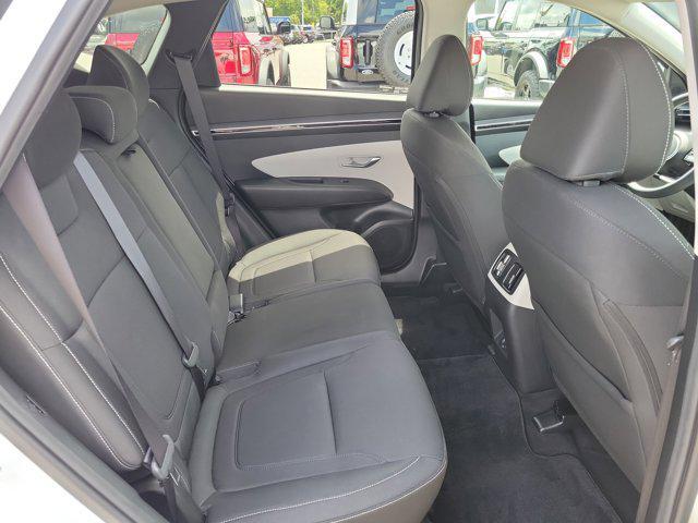 Photo of 2022 Quartz White Hyundai TUCSON