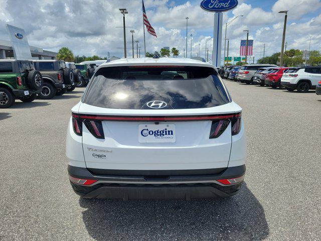 Photo of 2022 Quartz White Hyundai TUCSON