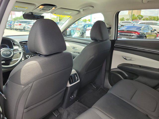Photo of 2022 Quartz White Hyundai TUCSON