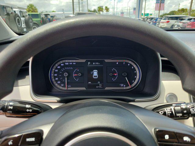 Photo of 2022 Quartz White Hyundai TUCSON