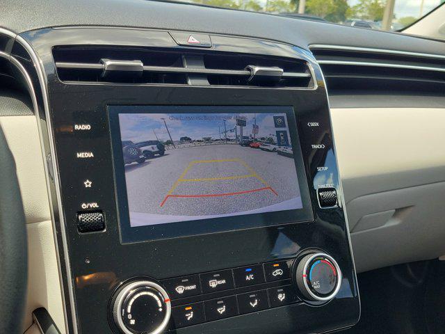 Photo of 2022 Quartz White Hyundai TUCSON