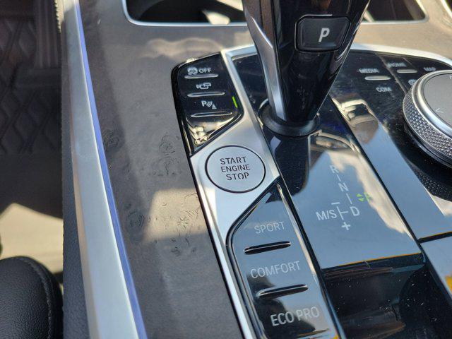 Photo of 2022 Phytonic Blue Metallic BMW X5
