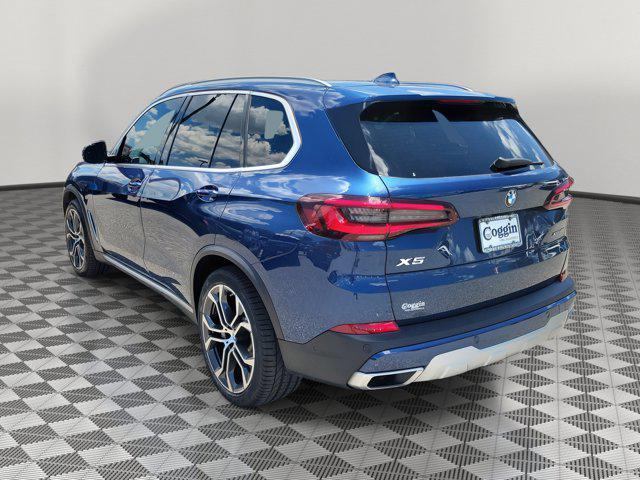 Photo of 2022 Phytonic Blue Metallic BMW X5