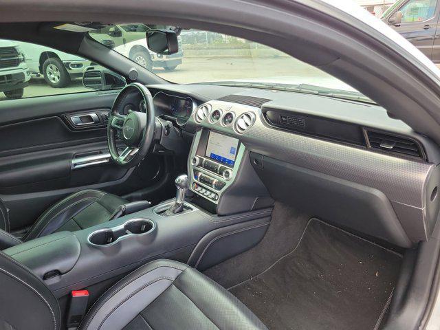 Photo of 2020 Oxford White Ford Mustang