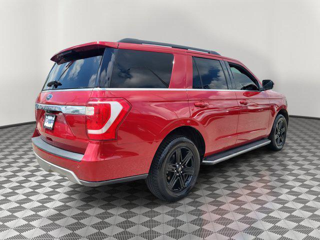 Photo of 2021 Red Ford Expedition