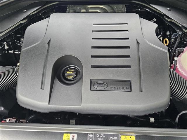 Photo of 2025 Santorini Black Metallic Land Rover Range Rover