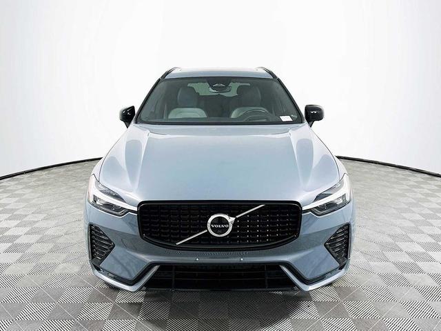 Photo of 2022 Thunder Grey Metallic Volvo XC60