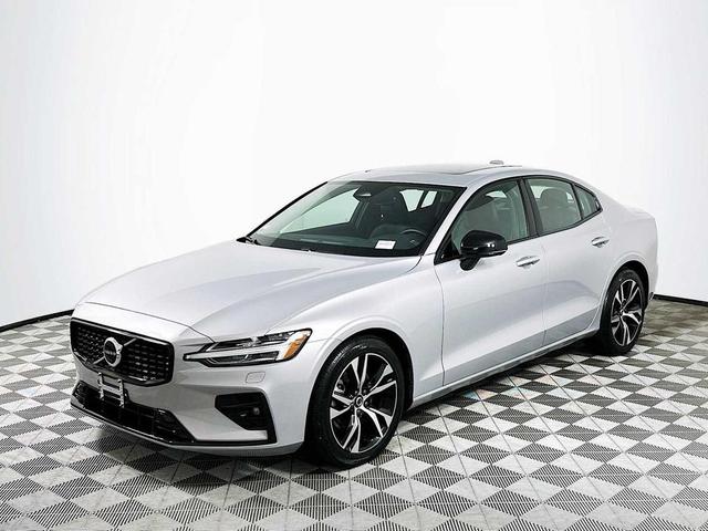 Photo of 2025 Silver Dawn Metallic Volvo S60