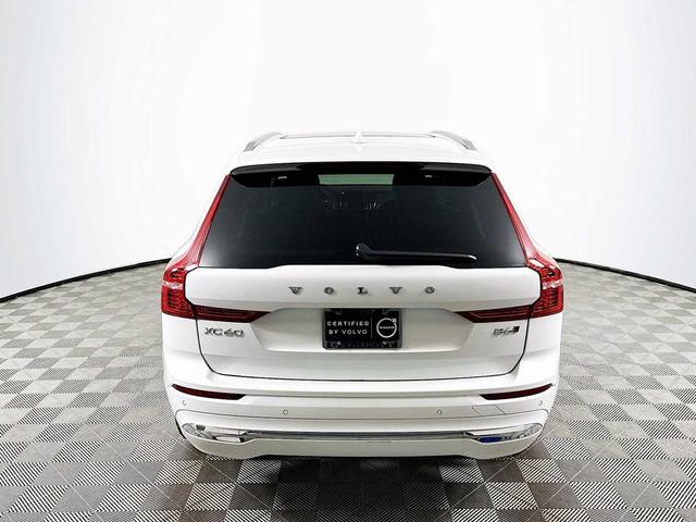 Photo of 2022 Crystal White Metallic Volvo XC60