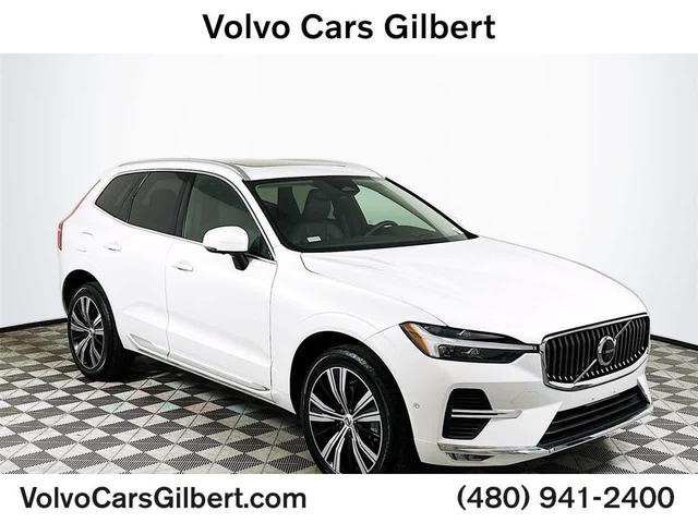 Photo of 2022 Crystal White Metallic Volvo XC60