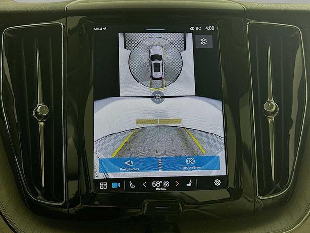Photo of 2025 Crystal White Metallic Volvo XC60 Plug-In Hybrid