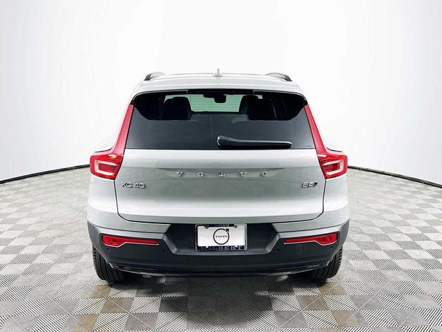 Photo of 2025 VAPOUR GRY MET Volvo XC40