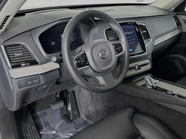 Photo of 2024 Onyx Black Metallic Volvo XC90 Recharge Plug-In Hybrid