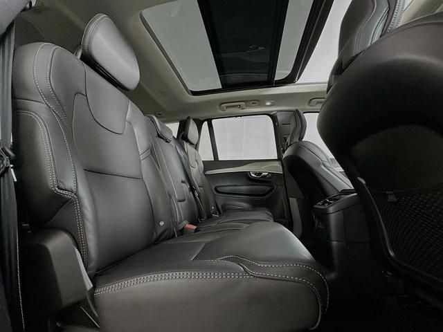 Photo of 2024 Onyx Black Metallic Volvo XC90 Recharge Plug-In Hybrid