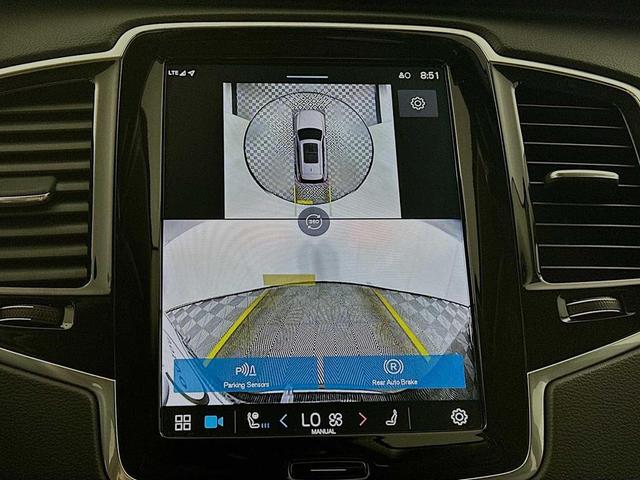 Photo of 2024 Onyx Black Metallic Volvo XC90 Recharge Plug-In Hybrid