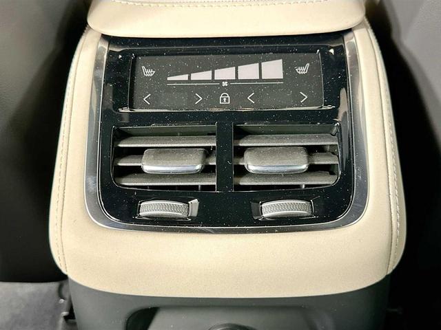 Photo of 2025 ONYX BLK MET Volvo XC90 Plug-In Hybrid