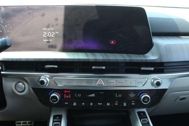 Photo of 2023 Red Kia Telluride