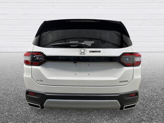 Photo of 2025 Platinum White Pearl Honda Pilot