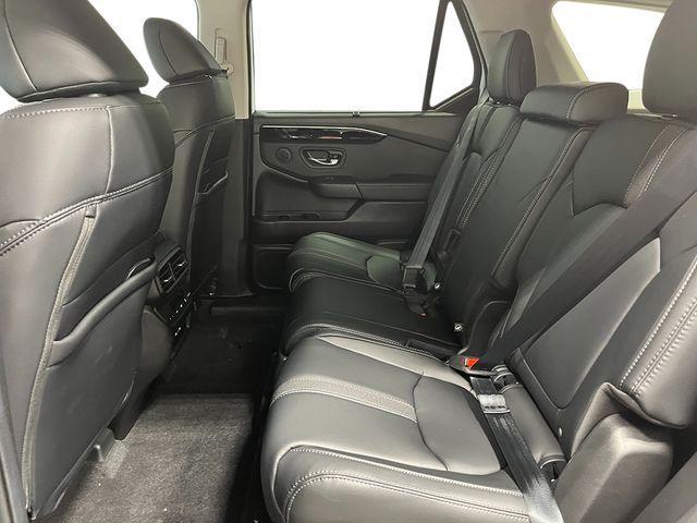 Photo of 2025 Platinum White Pearl Honda Pilot