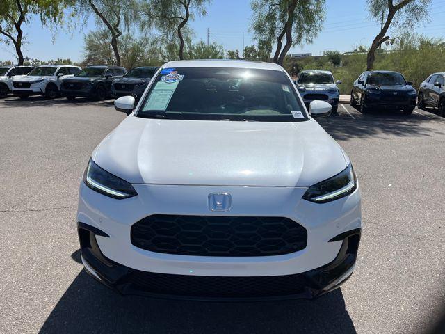 Photo of 2024 Platinum White Pearl Honda HR-V