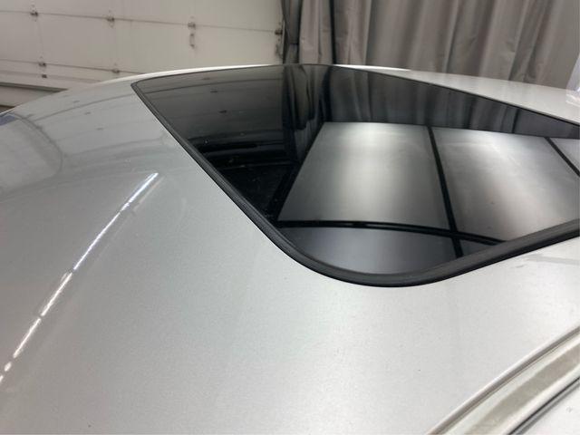 Photo of 2002 Silver Lexus ES 300