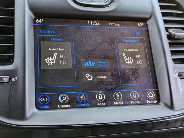 Photo of 2019 Gloss Black Chrysler 300