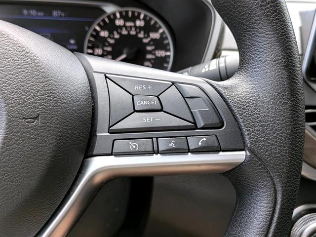 Photo of 2023 Garnet Pearl Nissan Altima