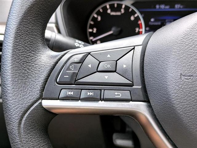 Photo of 2023 Garnet Pearl Nissan Altima