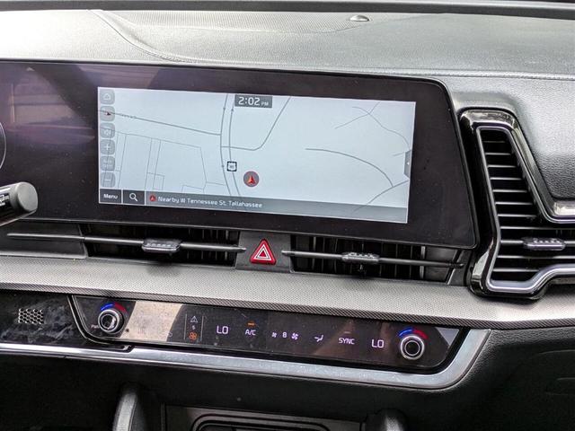 Photo of 2023 Glacial White Pearl Kia Sportage