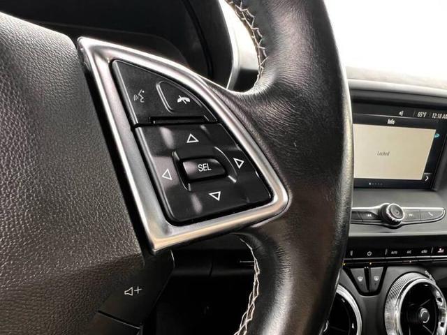 Photo of 2018 Summit White Chevrolet Camaro