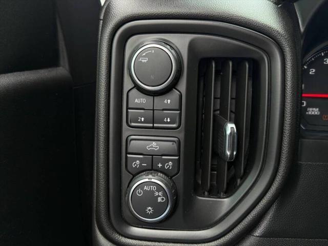 Photo of 2021 Silver Ice Metallic Chevrolet Silverado 1500