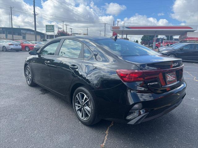 Photo of 2024 Aurora Black Kia Forte