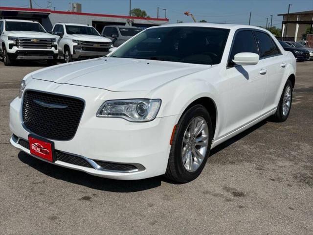2017 Chrysler 300