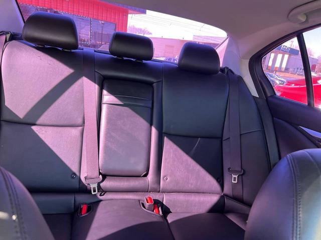 Photo of 2019 Hagane Blue INFINITI Q50
