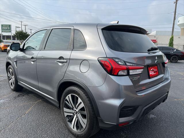 Photo of 2021 Gray Mitsubishi Outlander Sport