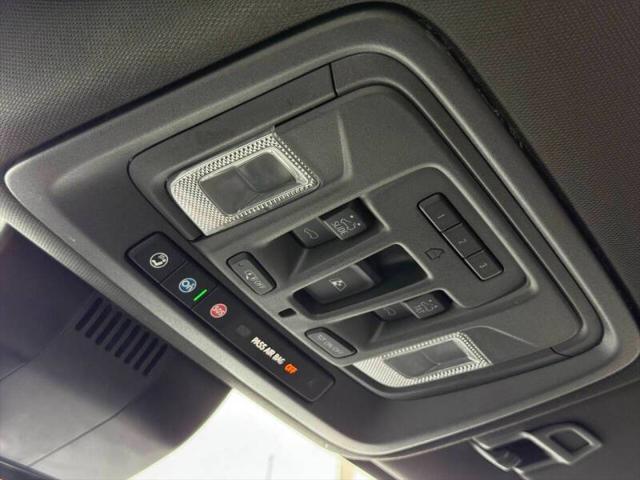 Photo of 2024 Onyx Black GMC Sierra 1500