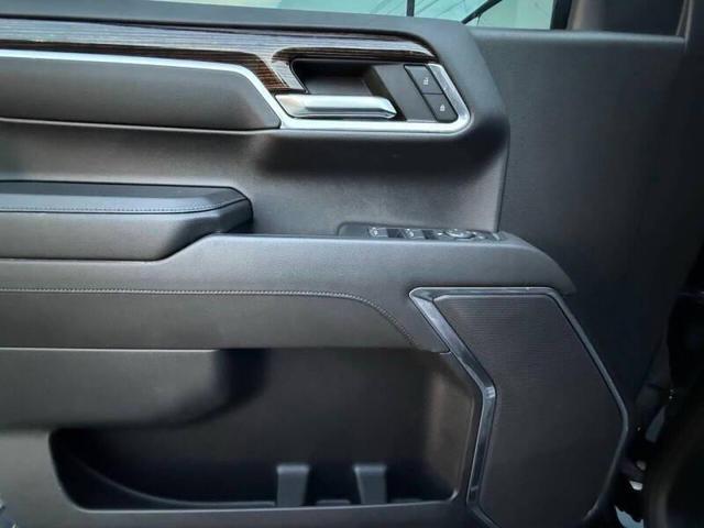 Photo of 2022 Onyx Black GMC Sierra 1500