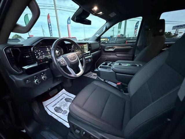 Photo of 2022 Onyx Black GMC Sierra 1500