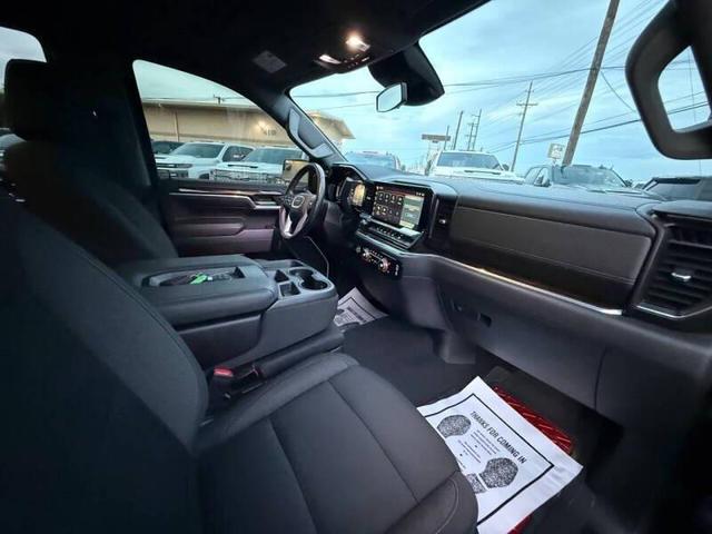 Photo of 2022 Onyx Black GMC Sierra 1500
