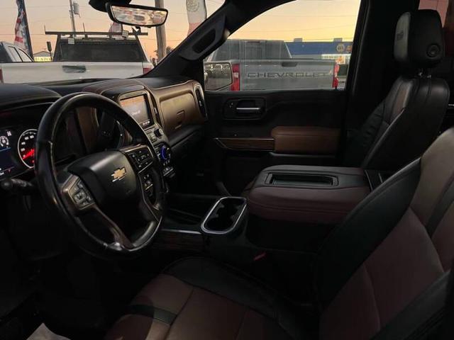 Photo of 2021 Iridescent Pearl Tricoat Chevrolet Silverado 1500