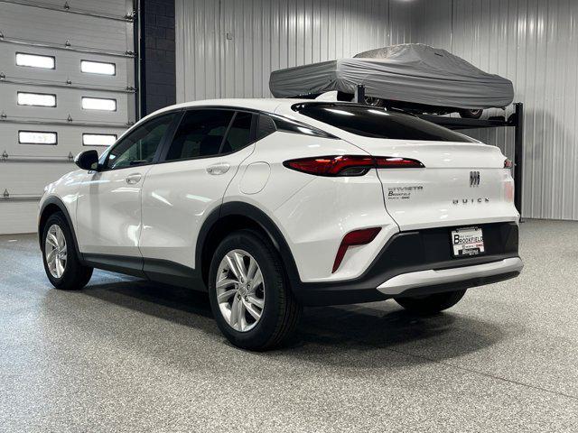 Photo of 2025 Summit White Buick Envista