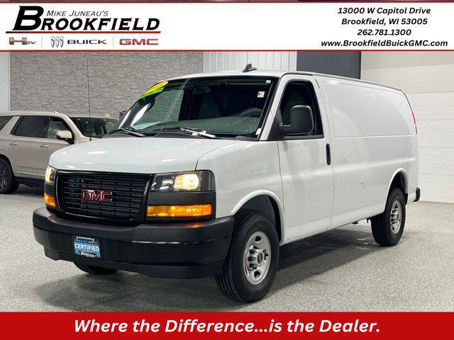 Photo of 2024 Summit White GMC Savana 2500