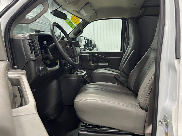 Photo of 2024 Summit White GMC Savana 2500