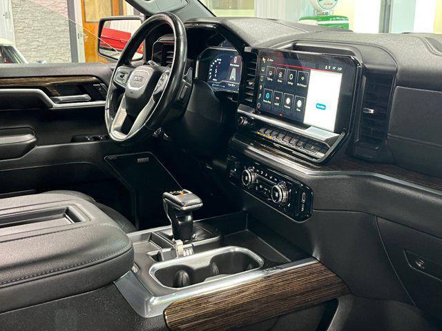 Photo of 2022 Onyx Black GMC Sierra 1500