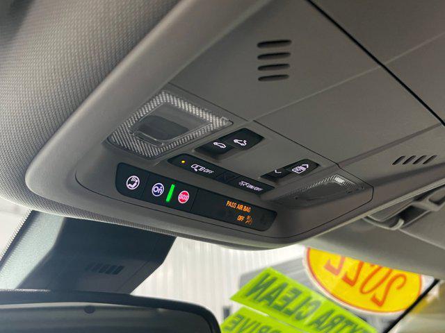 Photo of 2022 Summit White GMC Terrain
