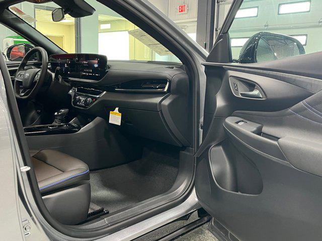 Photo of 2025 Moonstone Gray Metallic Buick Envista