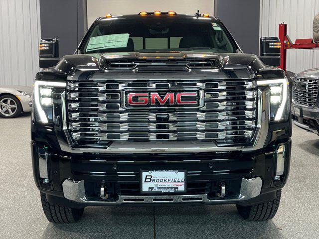 Photo of 2025 Onyx Black GMC Sierra 2500