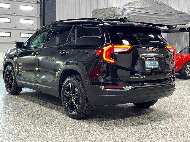 Photo of 2022 Ebony Twilight Metallic GMC Terrain