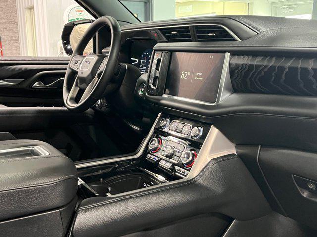 Photo of 2024 Onyx Black GMC Yukon XL