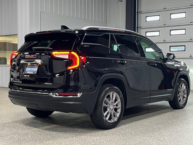 Photo of 2024 Ebony Twilight Metallic GMC Terrain